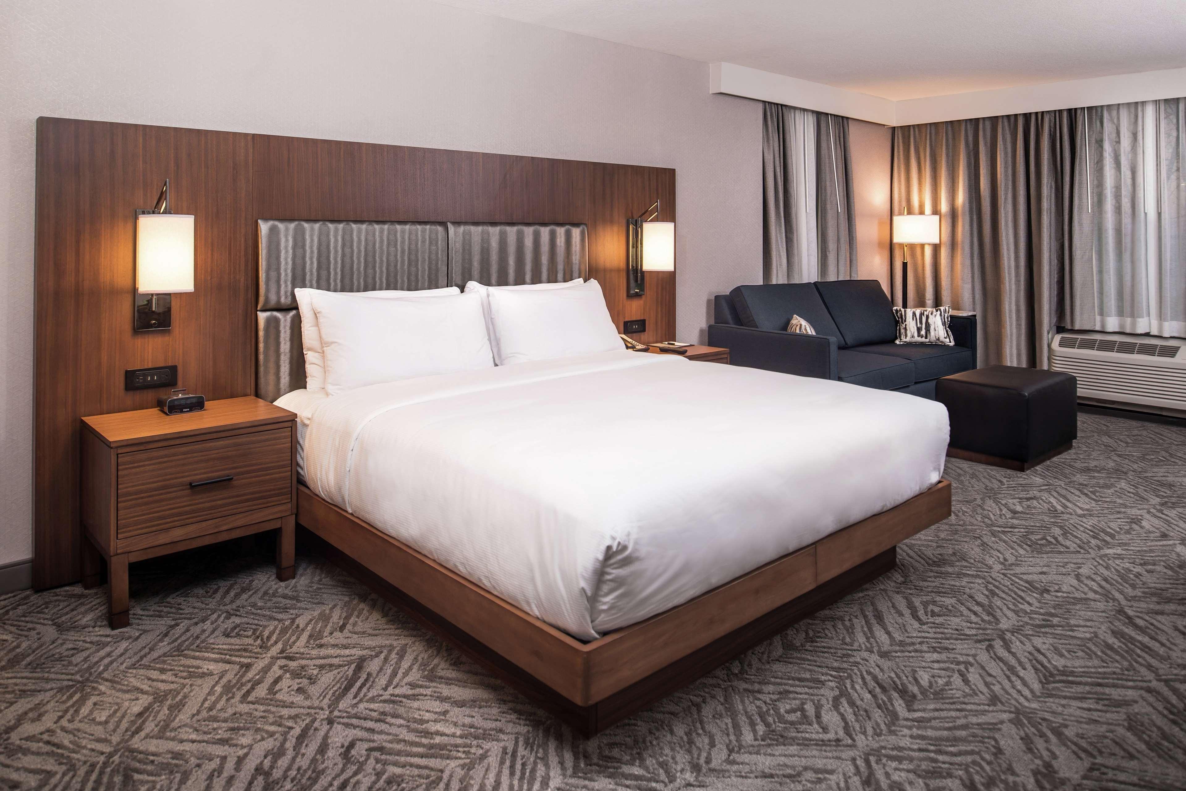 Doubletree By Hilton East Hotel