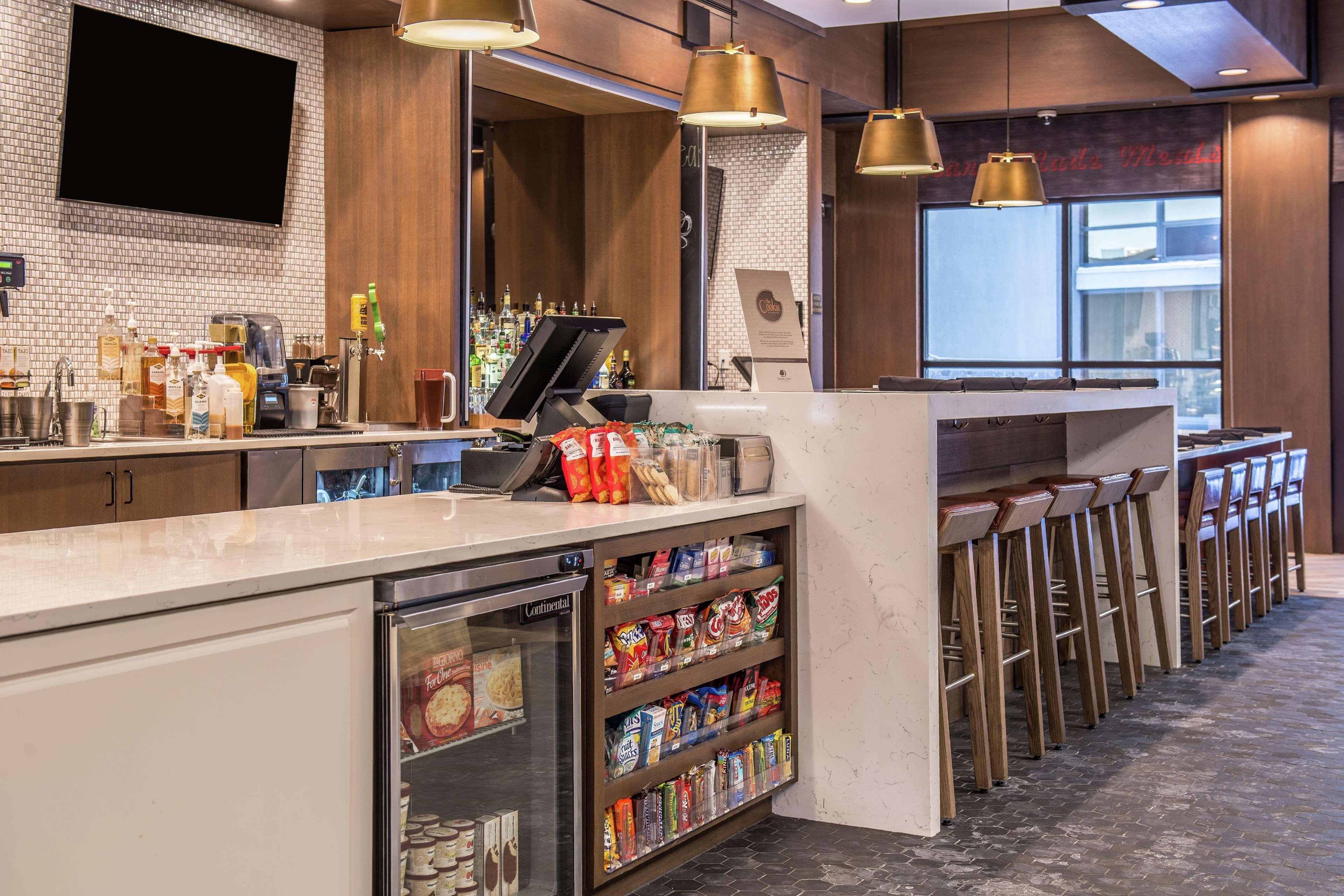 Doubletree By Hilton East Hotel 4*