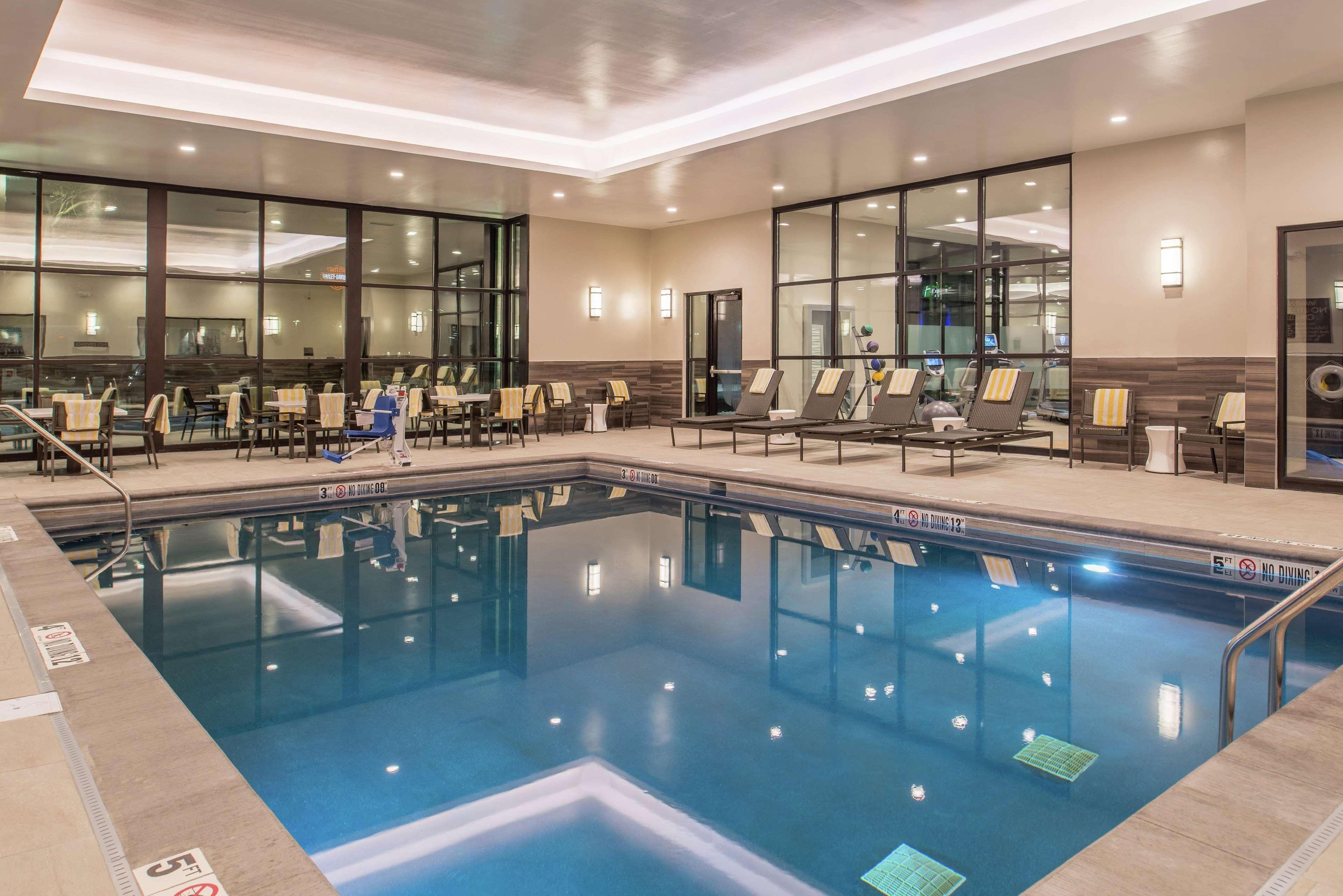 Hotel Doubletree By Hilton East Lafayette