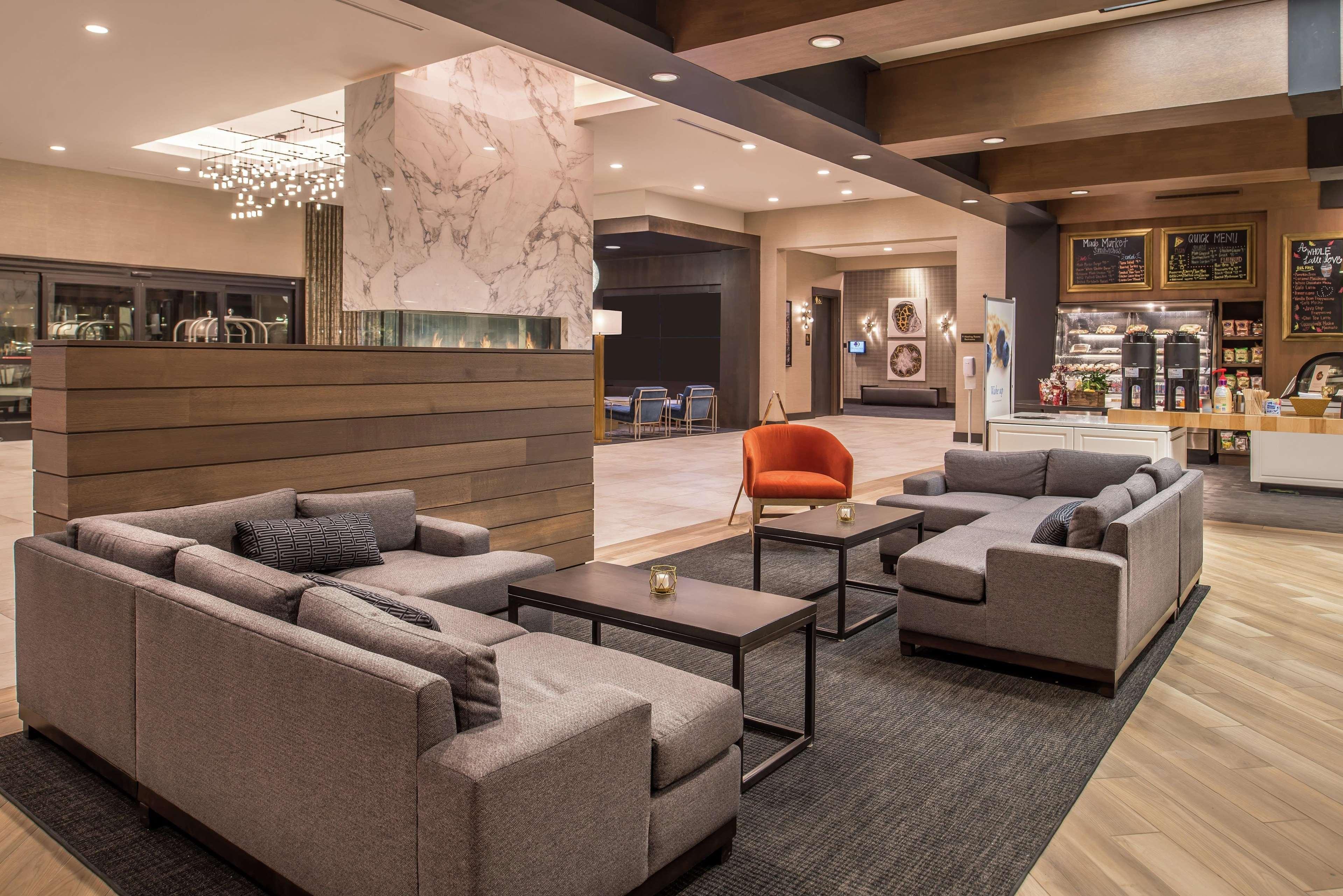 Hotel Doubletree By Hilton East Lafayette