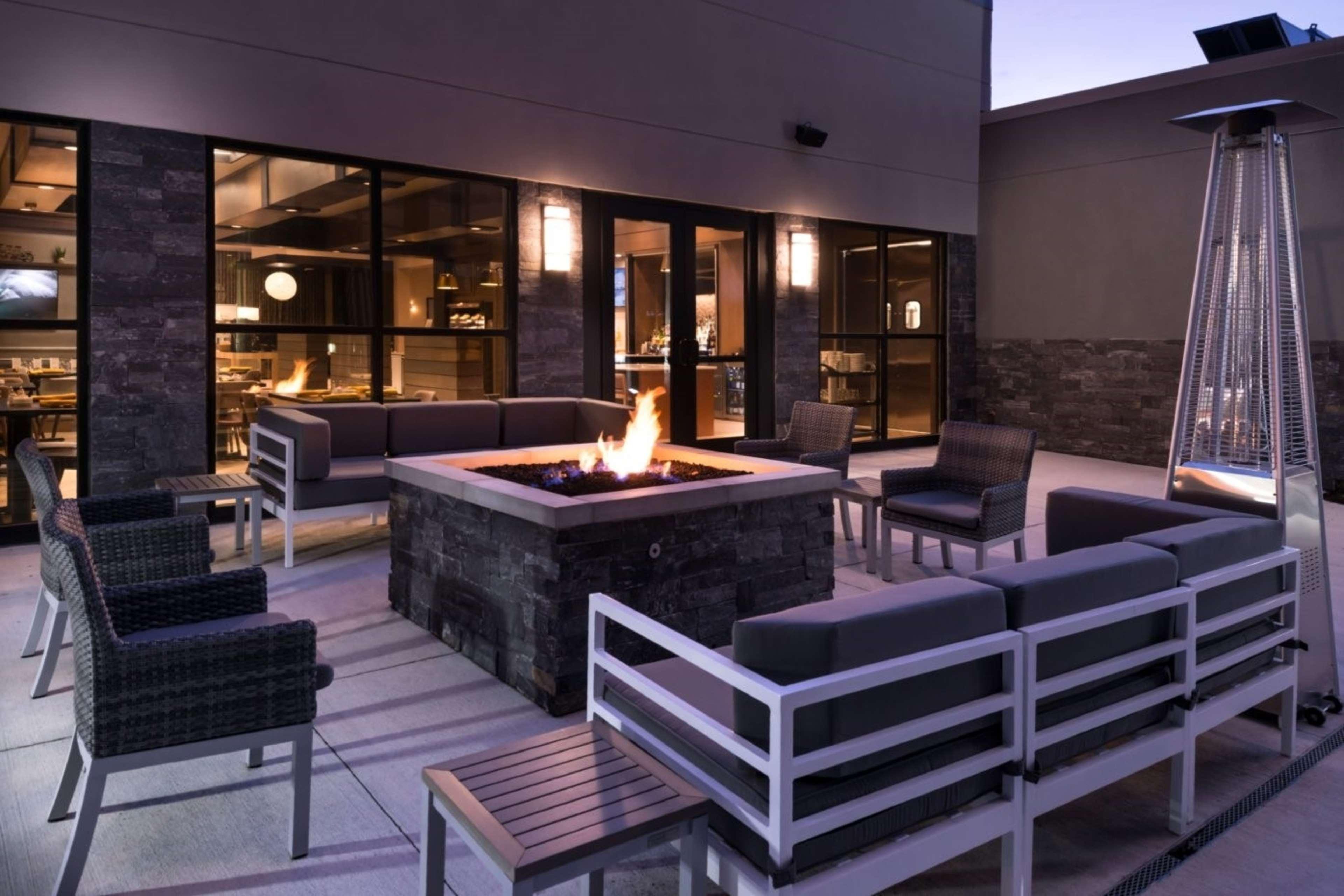 Doubletree By Hilton East 4* Lafayette