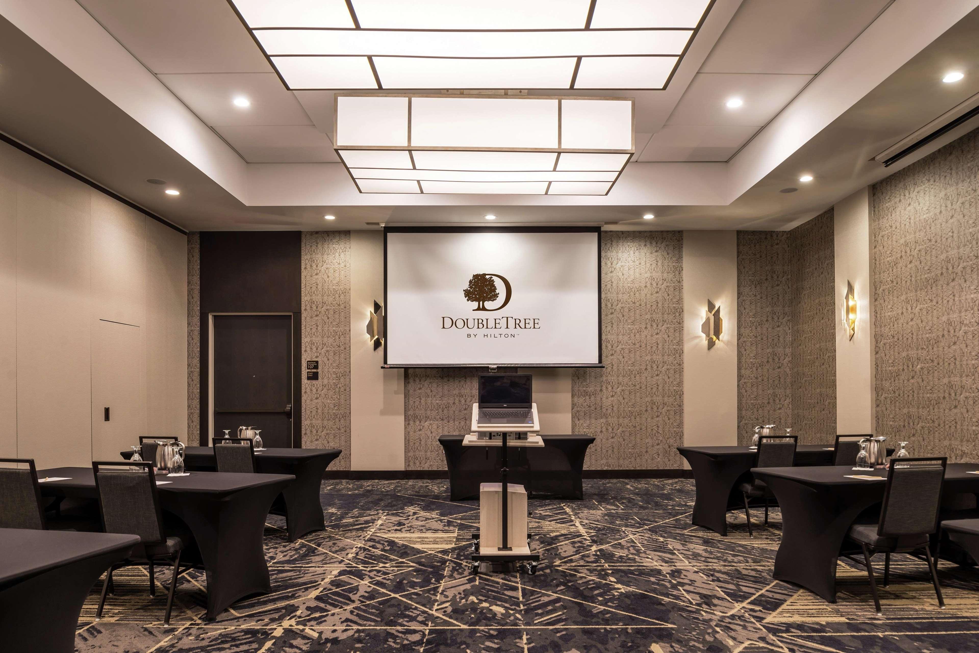 Doubletree By Hilton East 4*