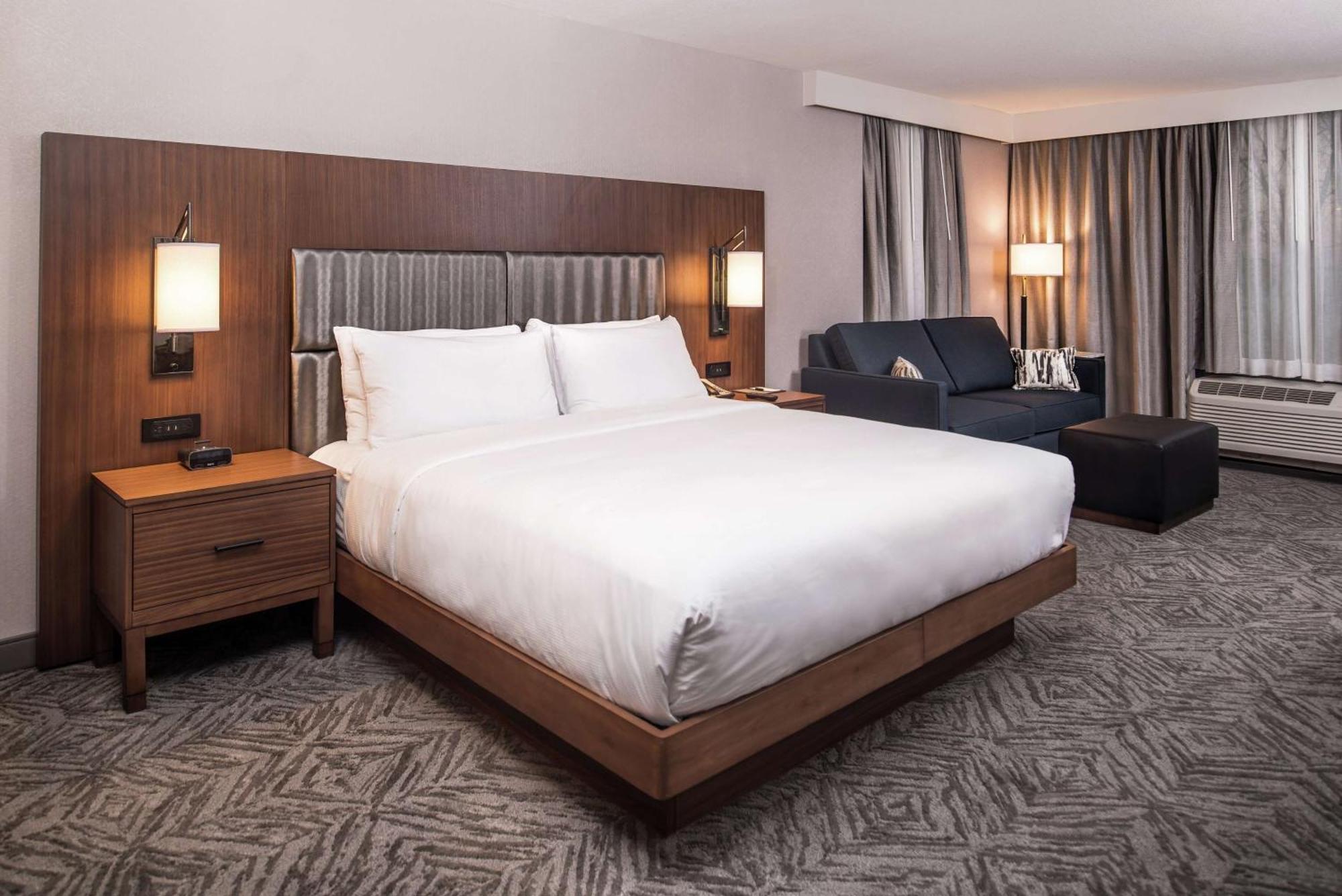 Doubletree By Hilton East Lafayette