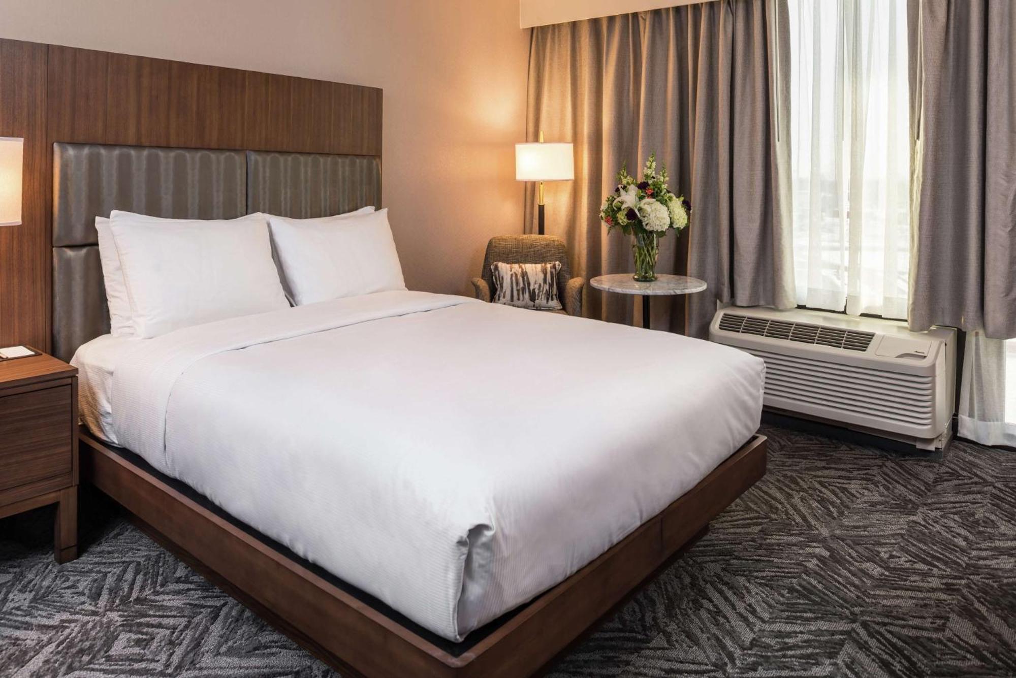 Doubletree By Hilton East 4*