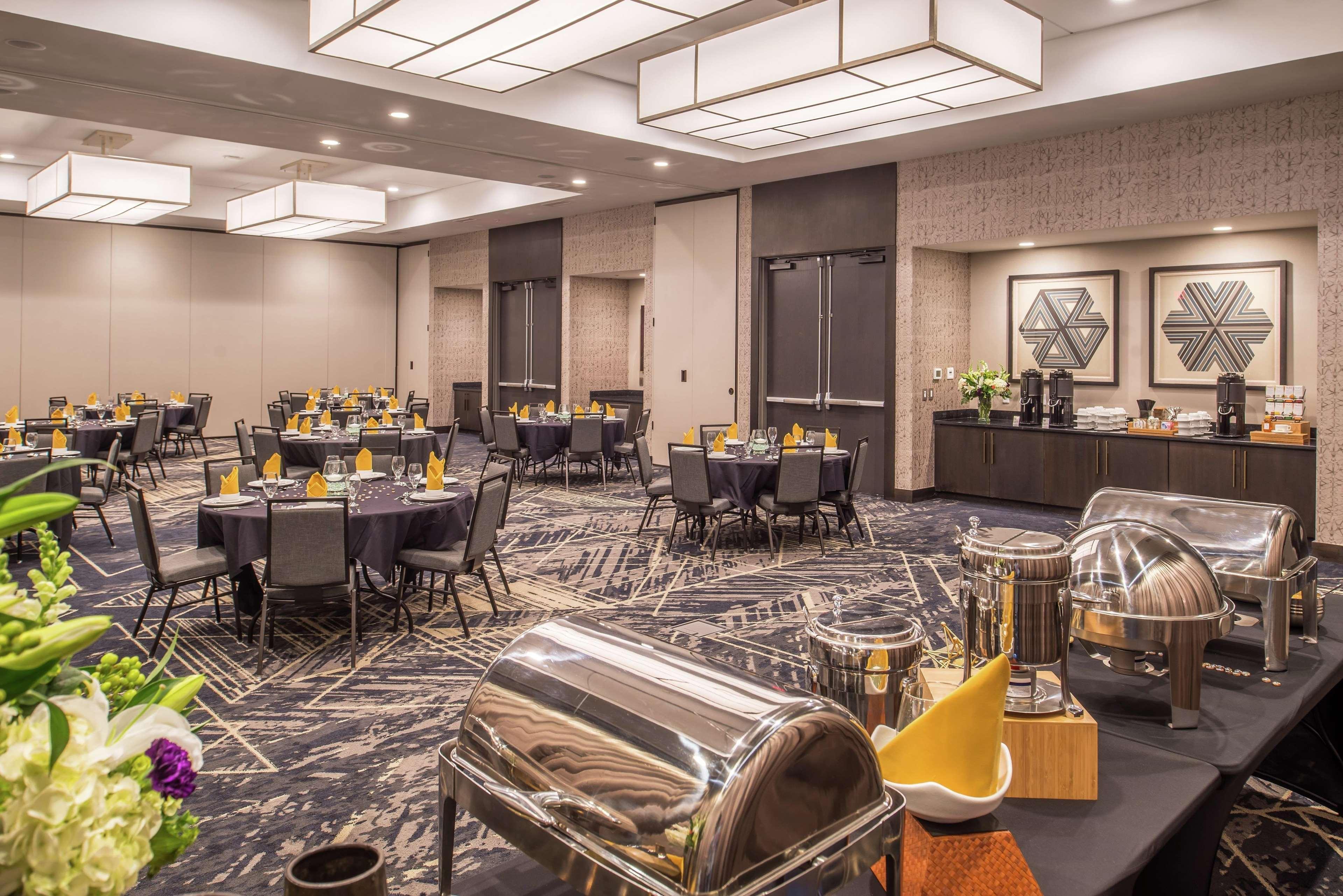 Doubletree By Hilton East 4*